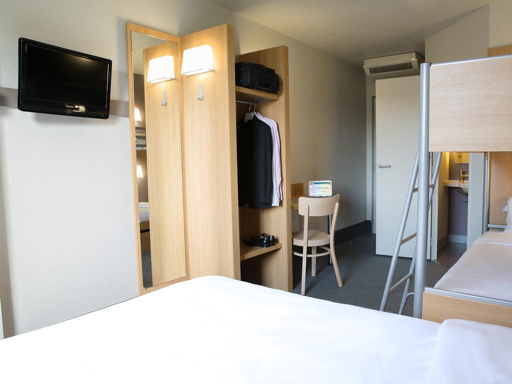 B&B Hotel Toulon Ollioules Exterior photo