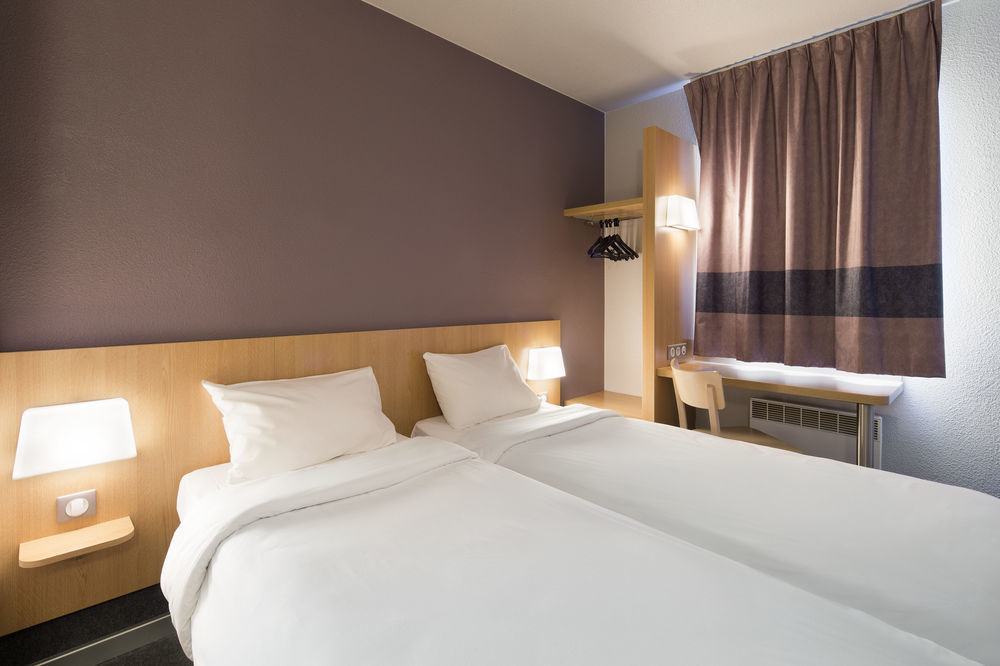 B&B Hotel Toulon Ollioules Exterior photo